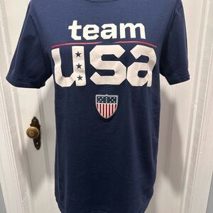 Team USA Navy Blue T-Shirt Size Medium